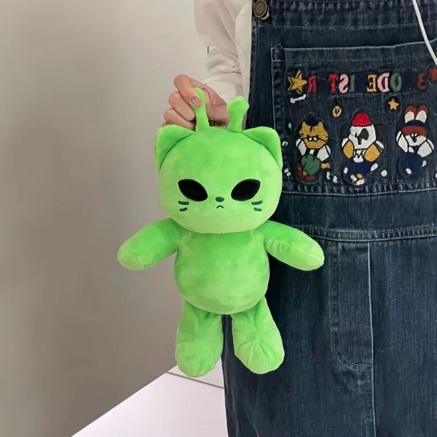 Peluche extraterrestre
