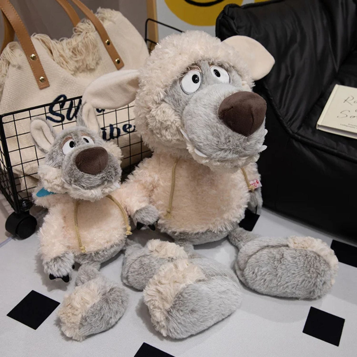Peluche loup gris